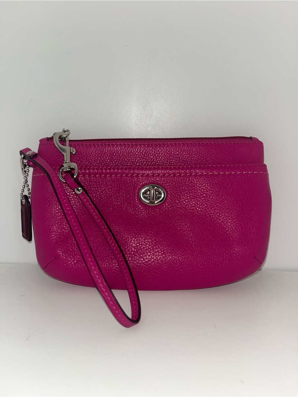 Coach Vintage & Authentic Hot Pink Pebbled Leather Wristlet with Silver Turnlock